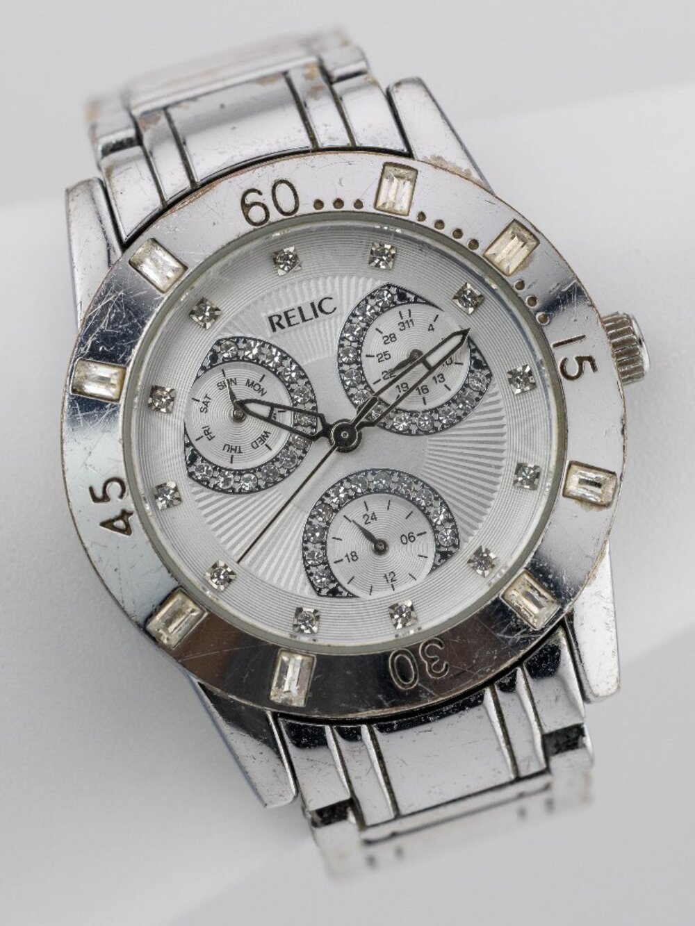 Relic ZR15522 Crystal Multifunction Quartz Analog Women's Watch New Battery